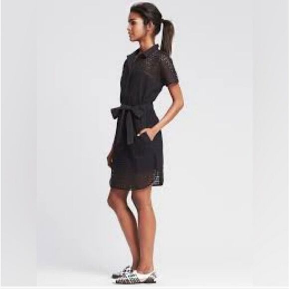 Banana Republic Lace Shirtdress with Belt in Black Size 12 - Picture 2 of 14